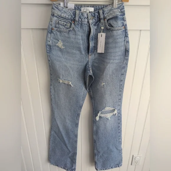 NWT High Rise Distressed Bootcut Jeans - Picture 2 of 3